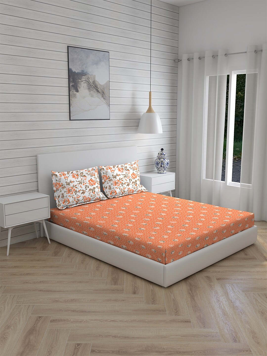 

Layers Orange & Grey Geometric 146 TC Queen Bedsheet with 2 Pillow Covers