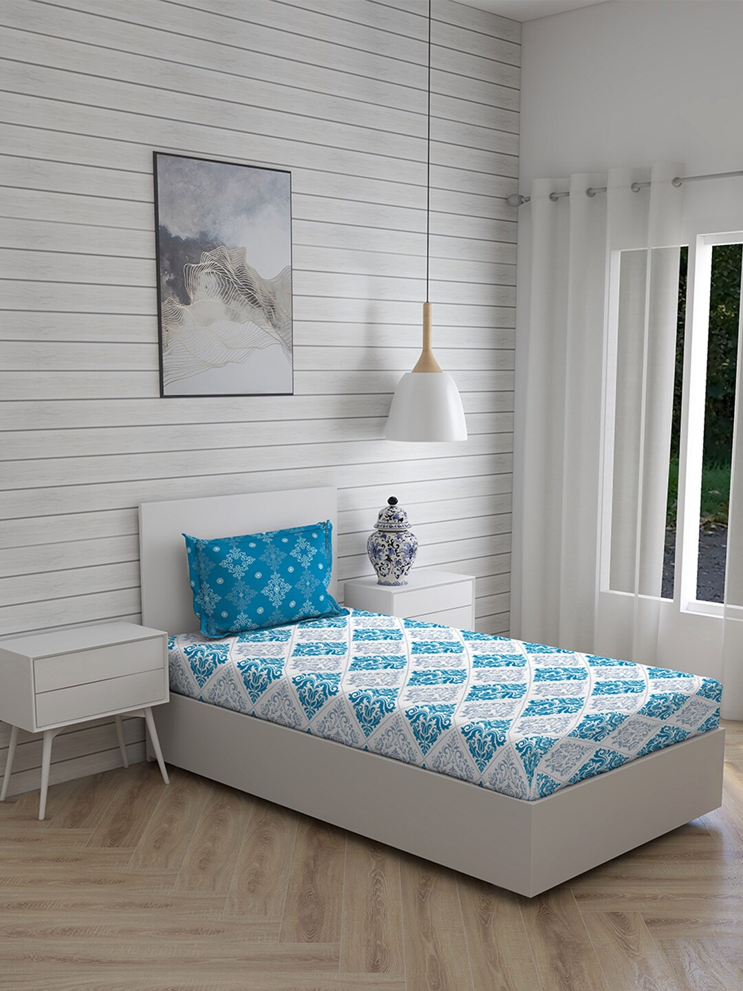 

Layers Blue & White Ethnic Motifs 144 TC Single Bedsheet with 1 Pillow Covers