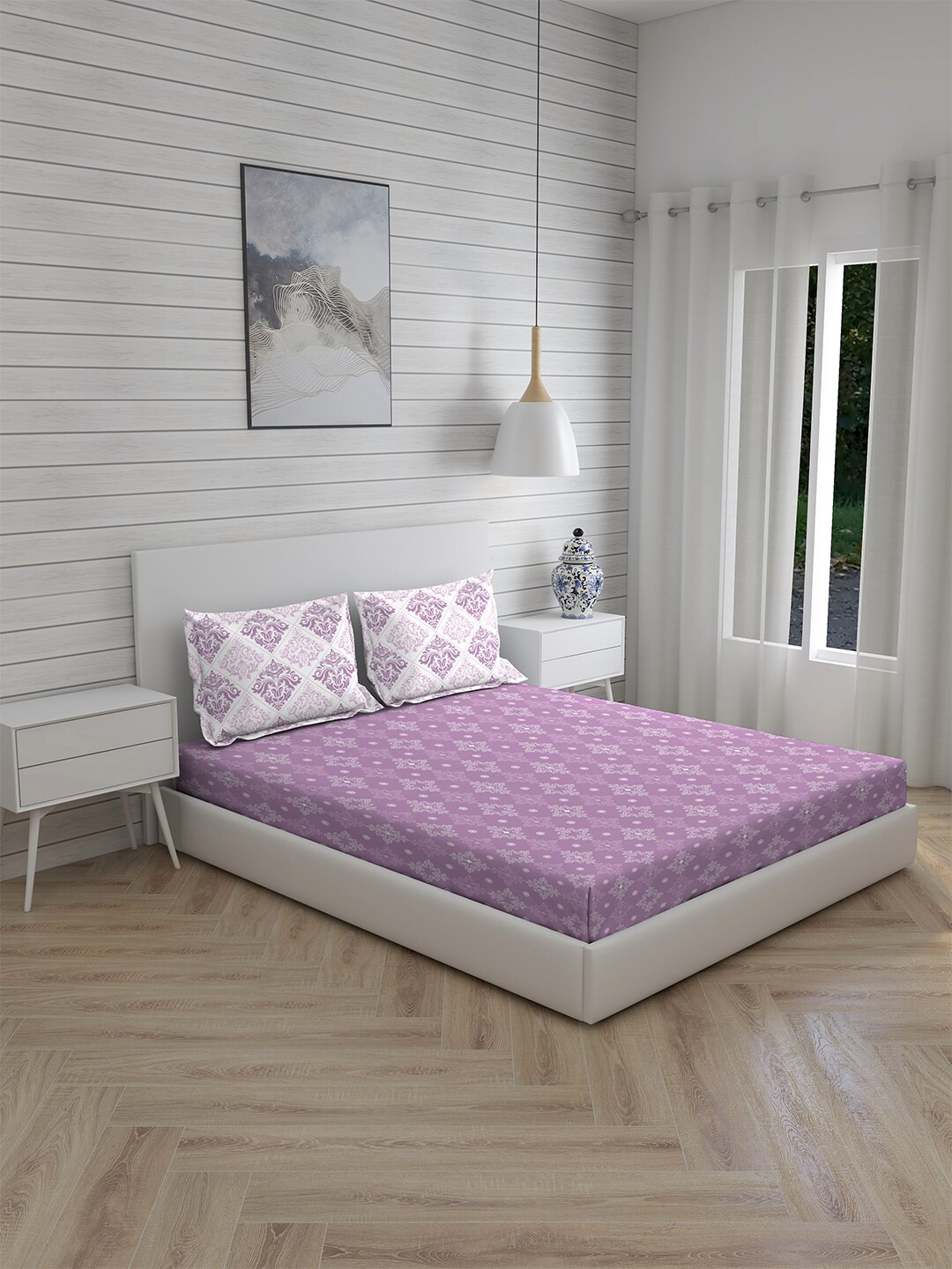 

Layers Purple & White Ethnic Motifs 144 TC King Bedsheet with 2 Pillow Covers