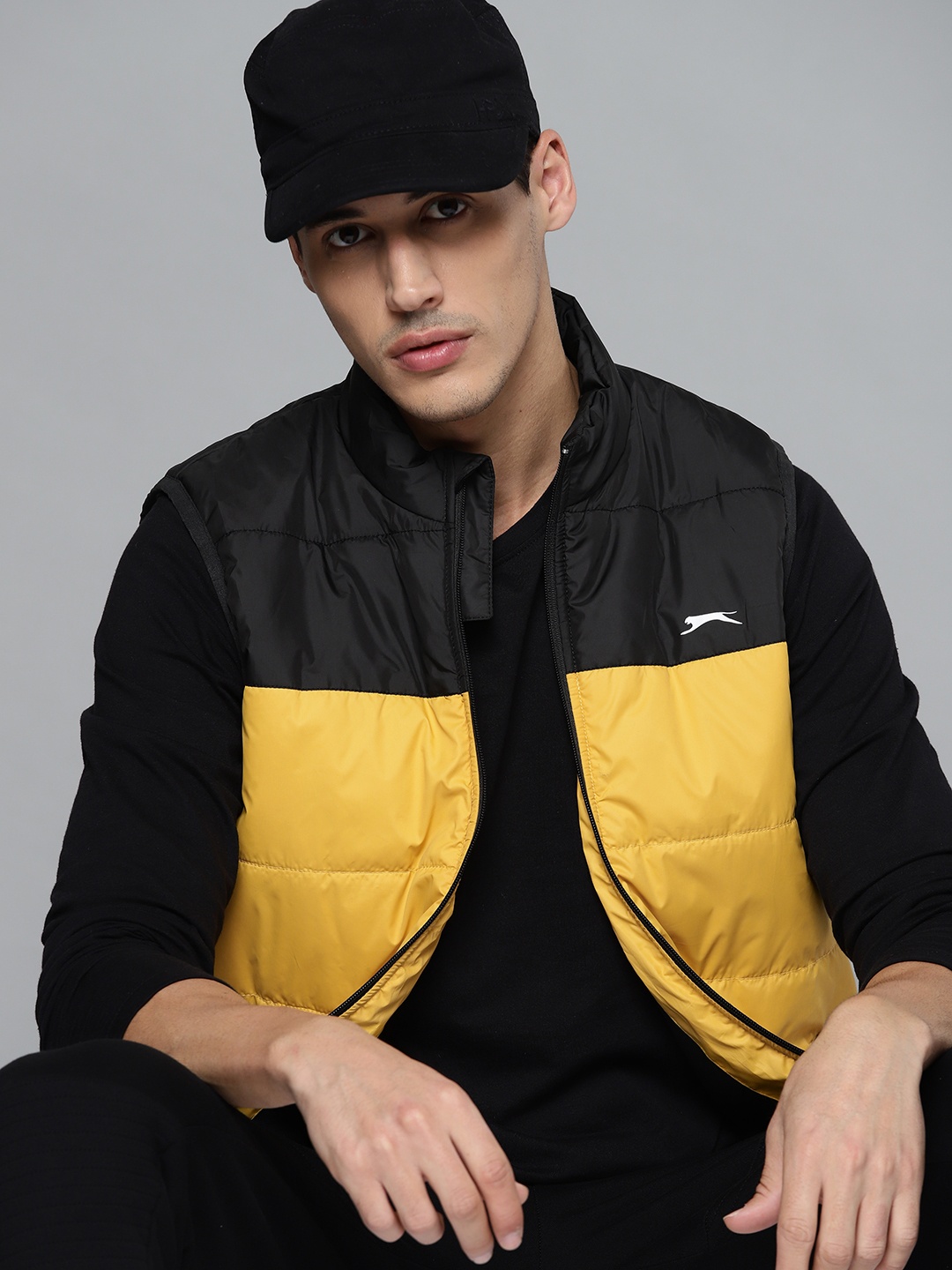 

Slazenger Men Yellow & Black Colourblocked Sleeveless Padded Jacket