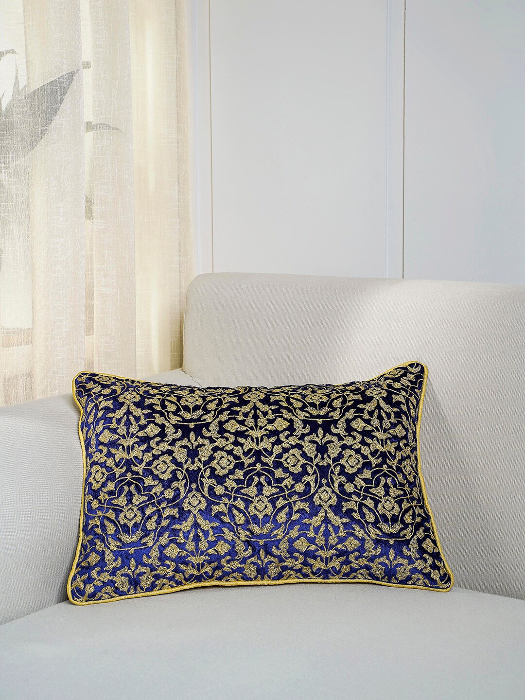 

Pure Home and Living Blue & Gold-Toned Floral Rectangle Cushion Covers