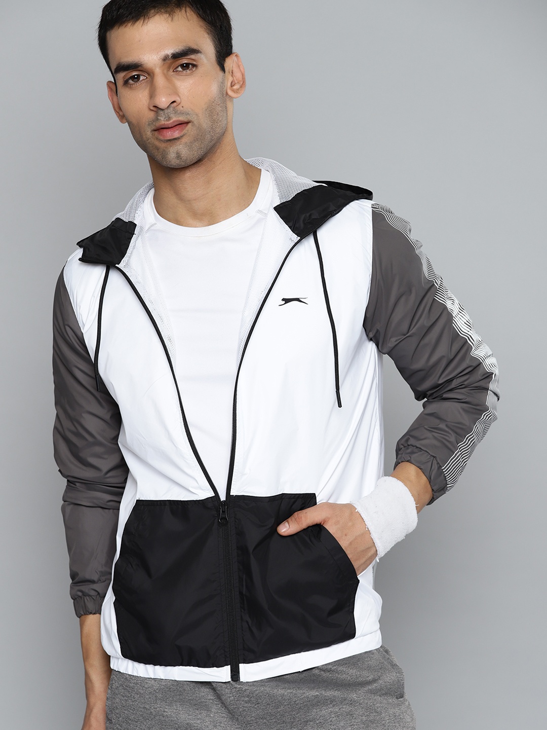 

Slazenger Men White & Black Colourblocked Running Rapid-Dry Jacket