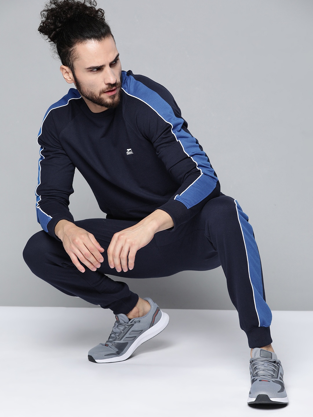 

Slazenger Men Navy Blue Solid Tracksuit