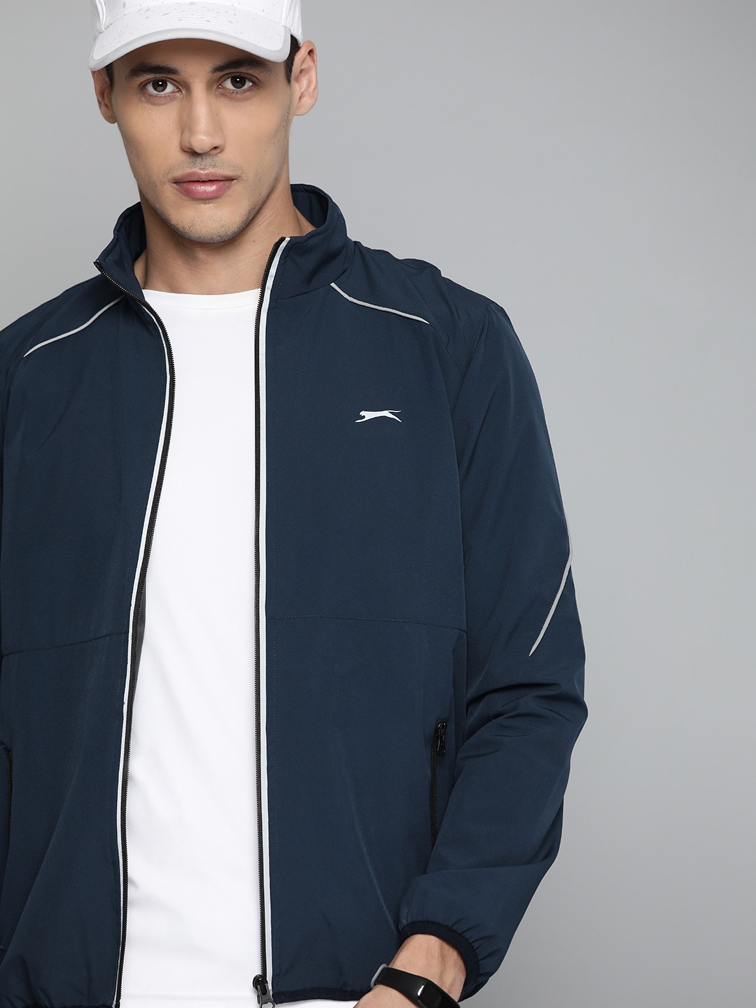 

Slazenger Men Navy Blue Packable Running Sporty Rapid-Dry Jacket