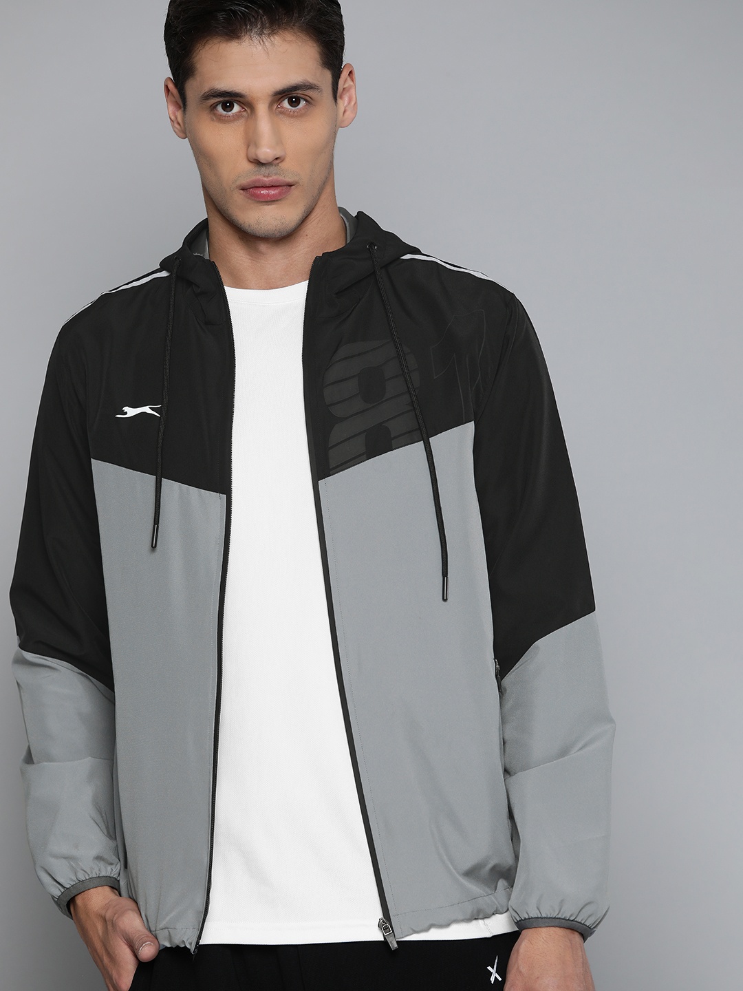 

Slazenger Men Grey & Black Colourblocked Reflective Details Running Rapid-Dry Jacket