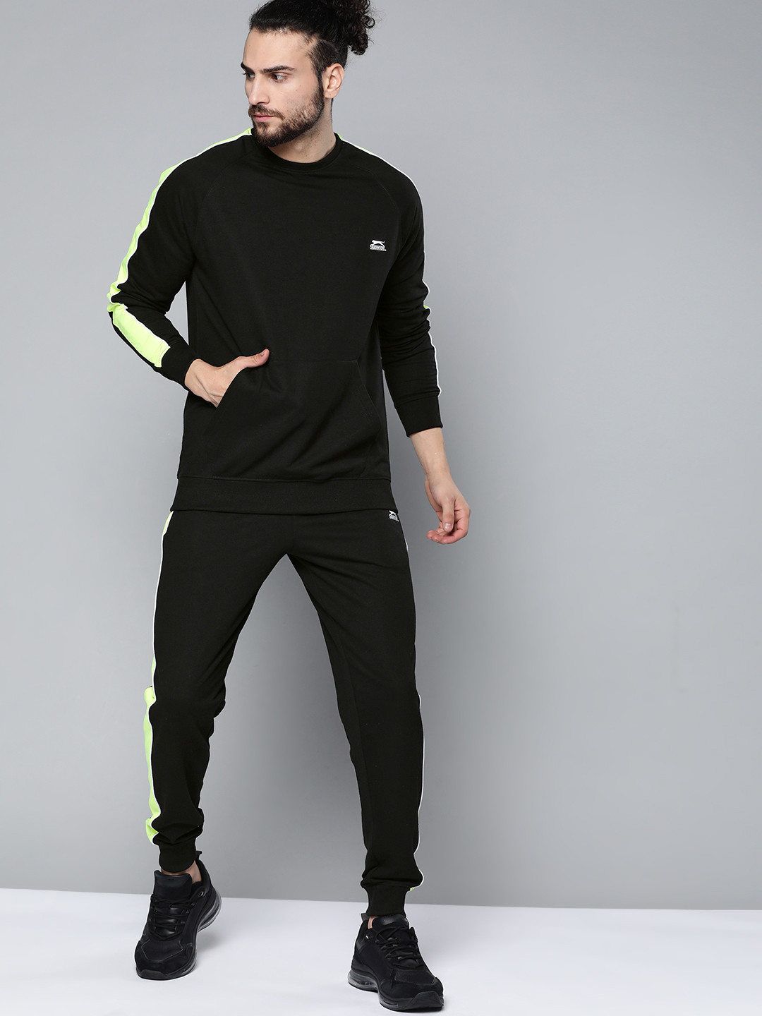 

Slazenger Men Black Solid Regular Fit Track Suit
