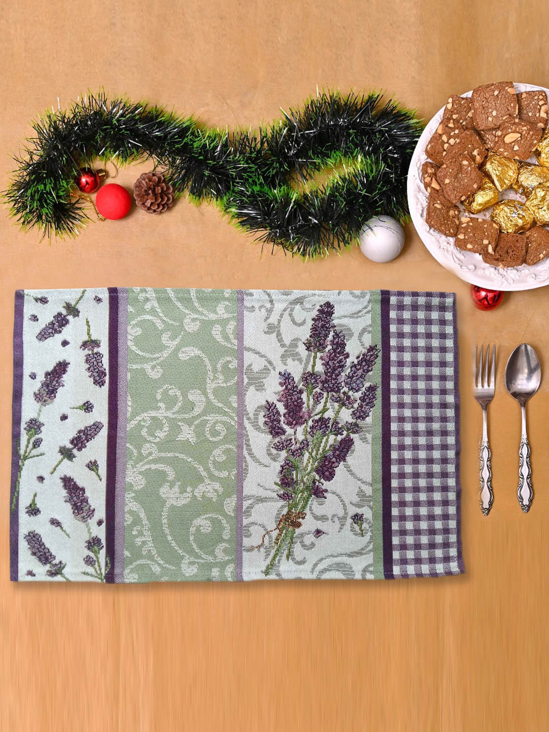 

Avi Living Pink & Green Set of 4 Jaquard Woven Bloom Table Mats