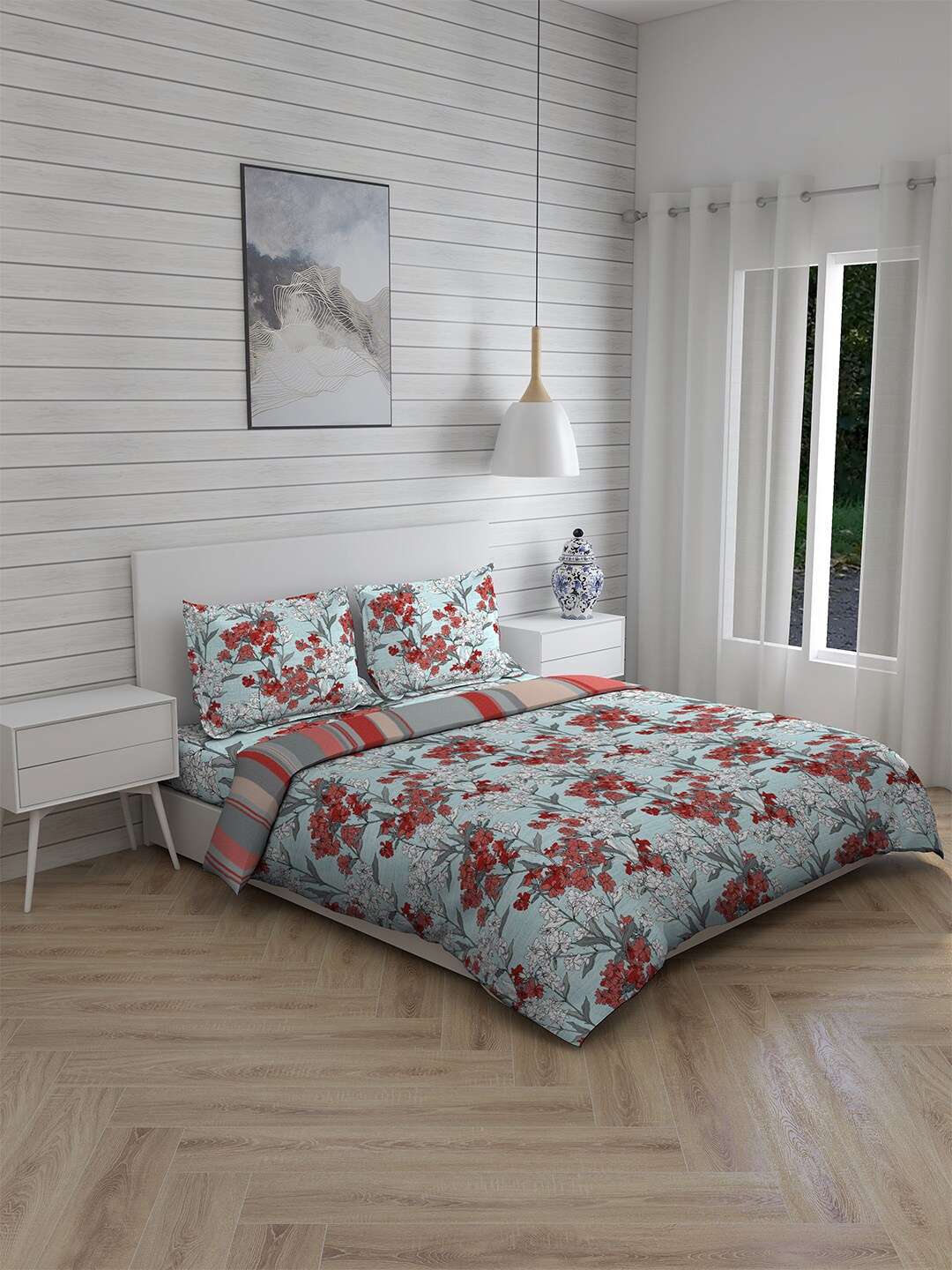 

Layers Blue & Red Printed 146 TC Pure Cotton Bedding Set