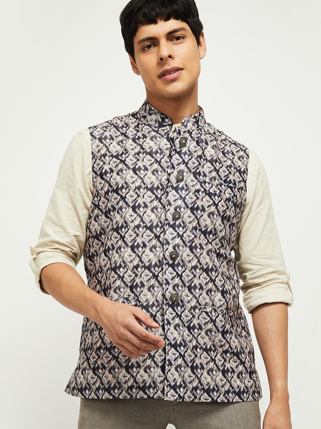 

max Men Blue Floral Lightweight Tailored Jacket with Patchwork
