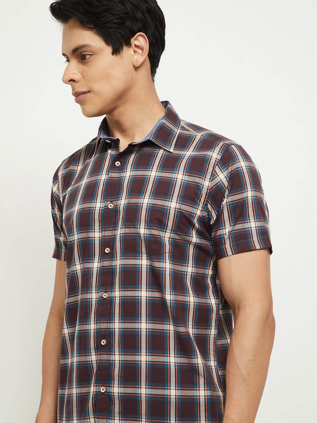 

max Men Brown Tartan Checks Opaque Checked Casual Shirt