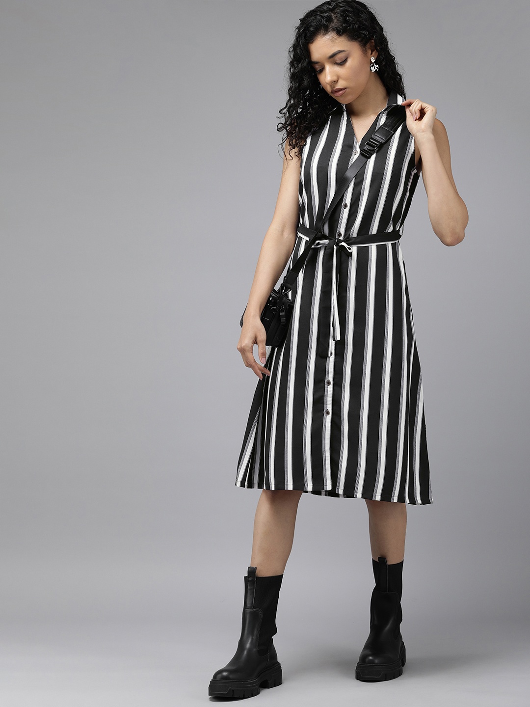 

The Roadster Lifestyle Co. Sleeveless Striped Shirt Style Dress With Fabric Belt, Black