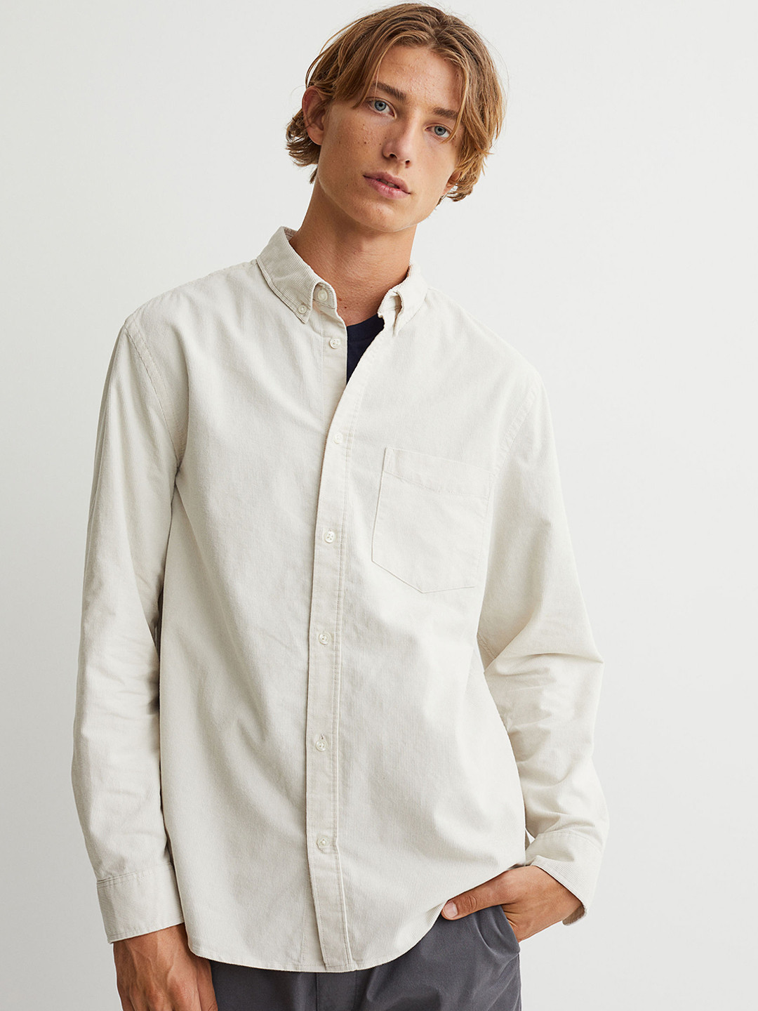 

H&M Men White Regular Fit Corduroy Shirt