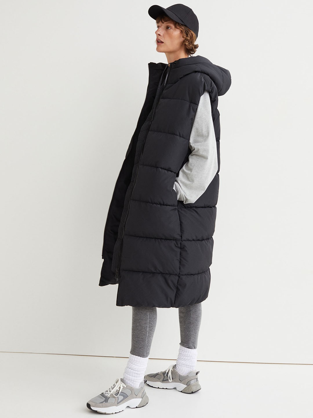 

H&M Women Black Hooded Puffer Jacket