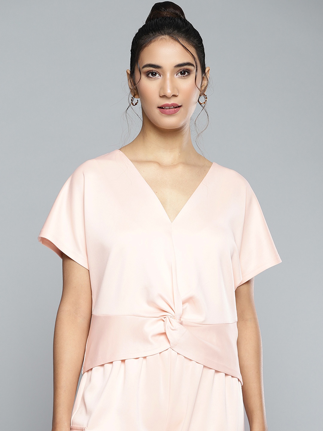 

SASSAFRAS Pink Solid Twisted Regular Top