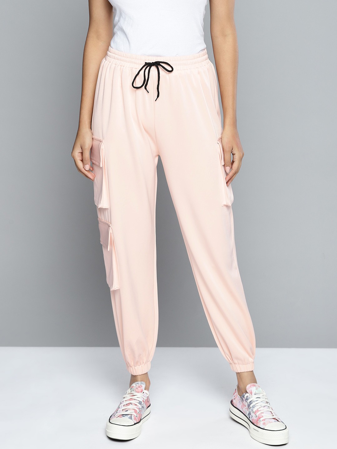 

SASSAFRAS Women Pink Solid Joggers