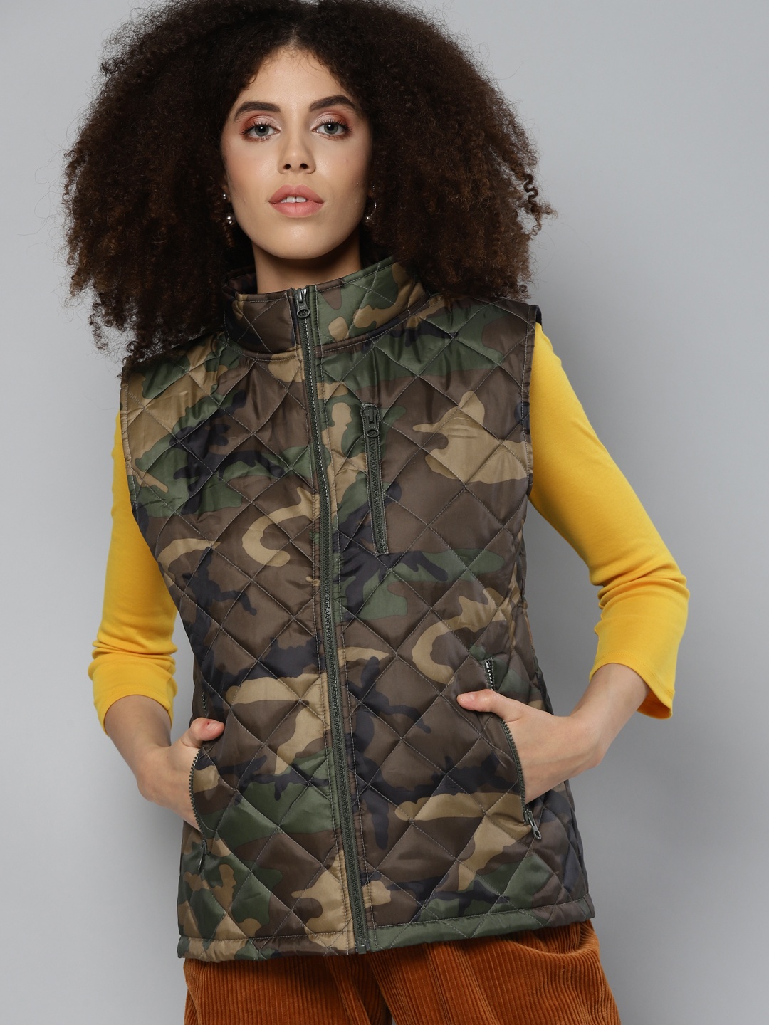 

SASSAFRAS Women Green Beige Camouflage Quilted Jacket