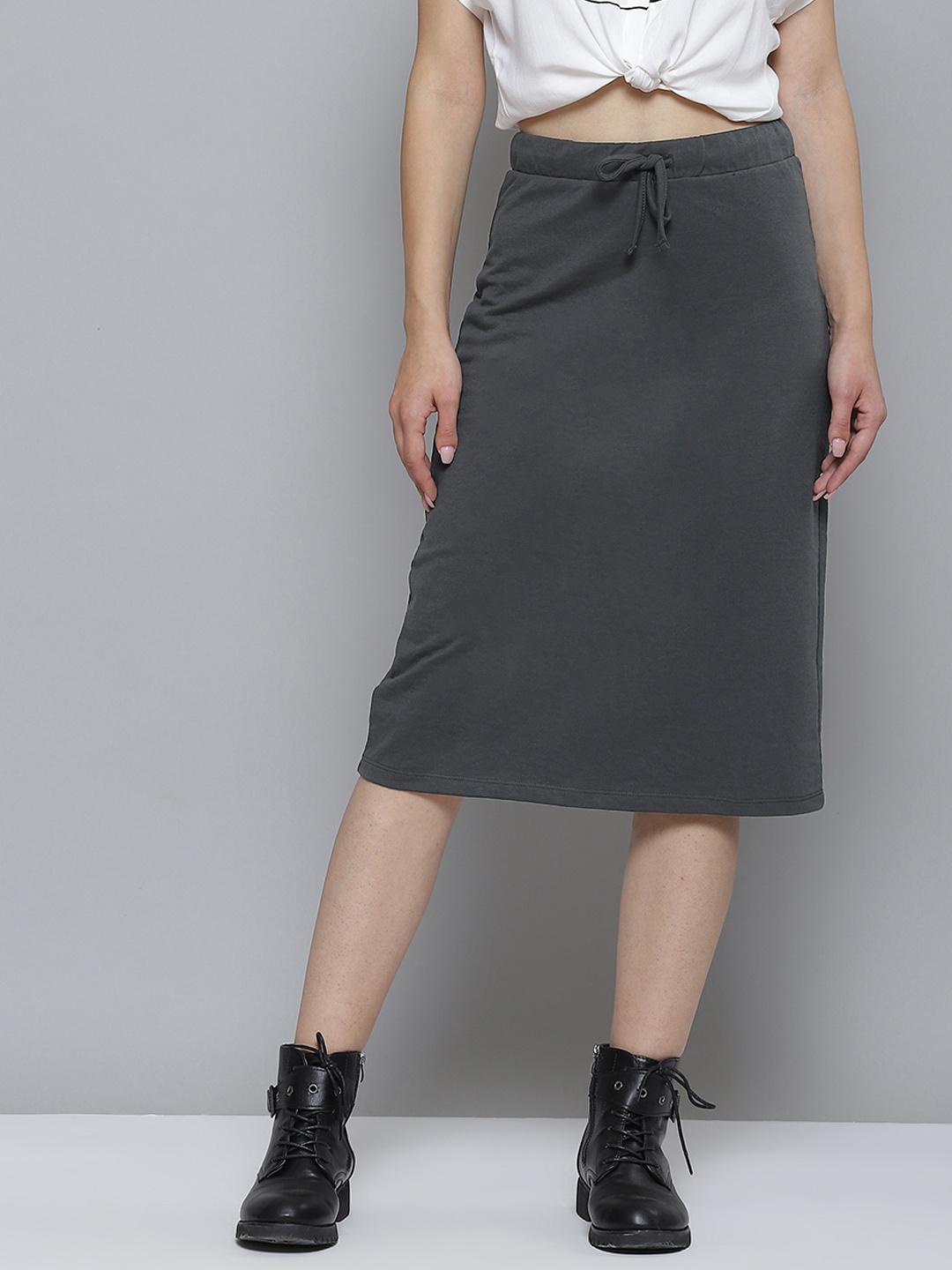 

SASSAFRAS Women Navy Blue Solid Terry Pencil Skirt