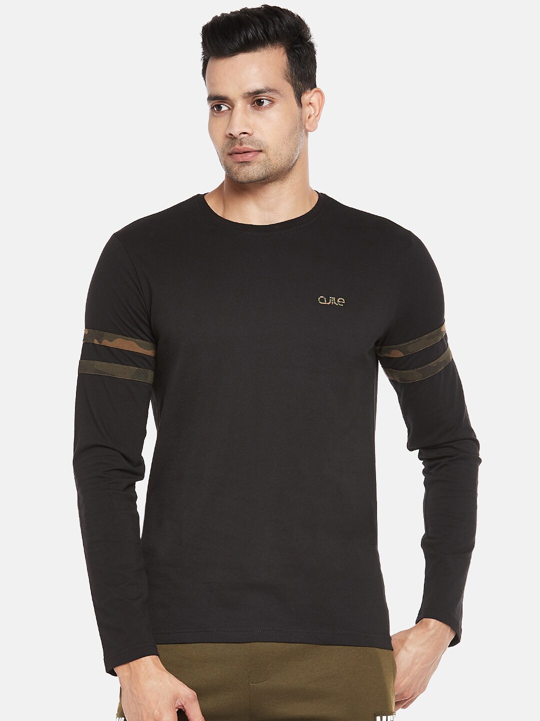 

Ajile by Pantaloons Men Black Slim Fit Pure Cotton T-shirt
