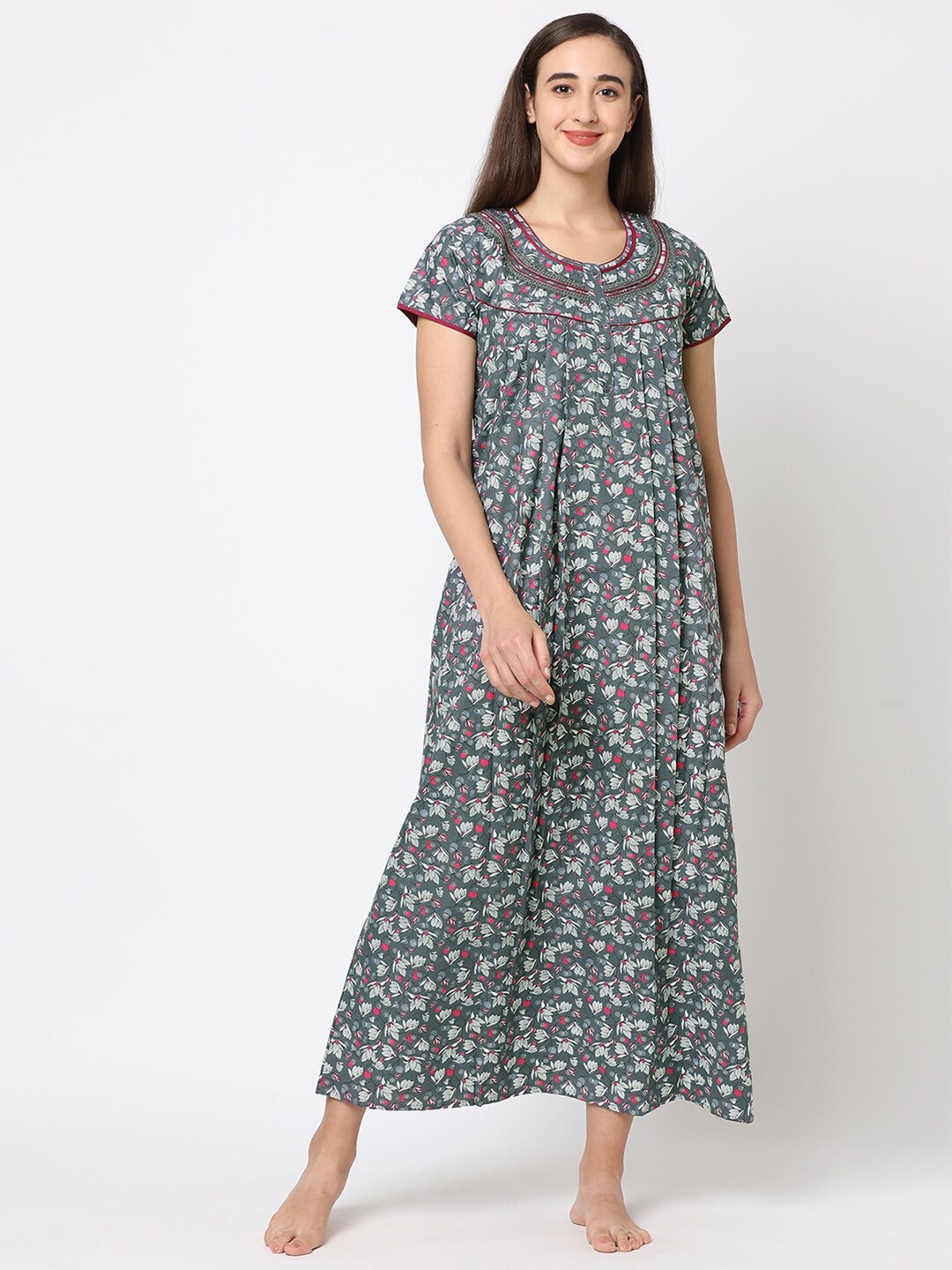 

Sweet Dreams Women Grey Floral Printed Night Dress