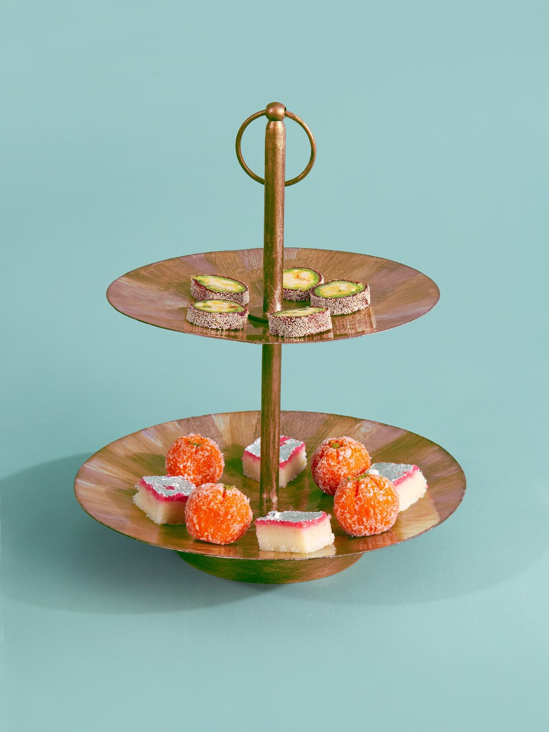

ellementry Copper-Toned Metal 2-Tier Cake Stand