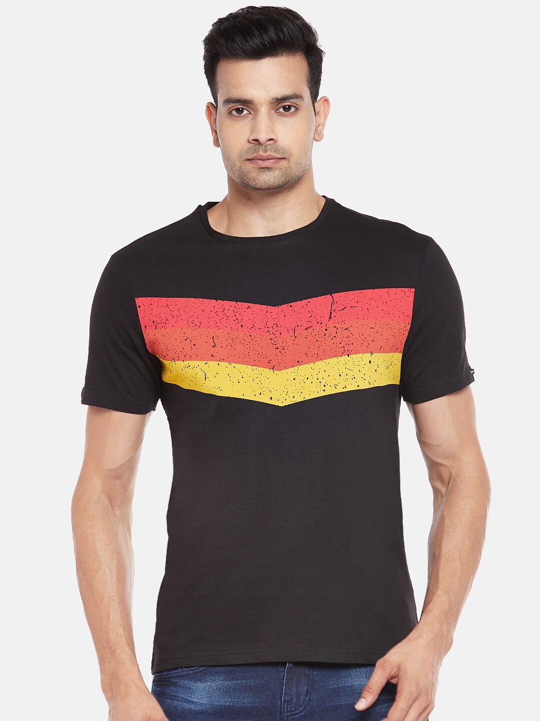

People Men Black & Red Colourblocked T-shirt