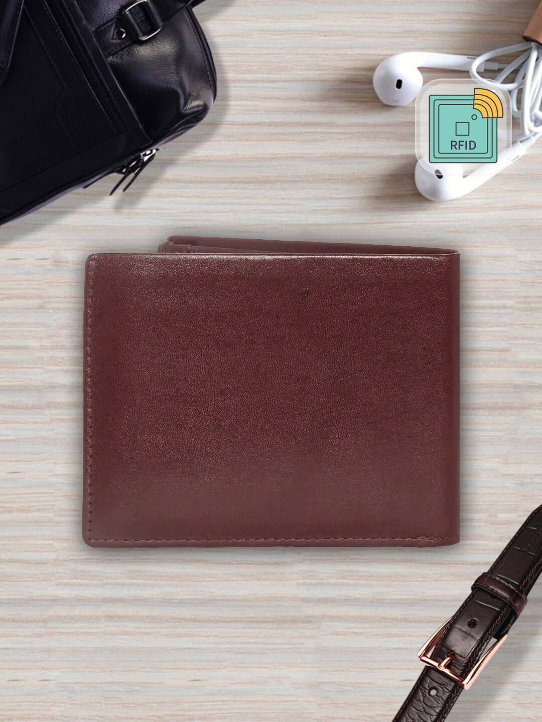

LOUIS STITCH Men Maroon Genuine Italian Leather RFID Two Fold Wallet