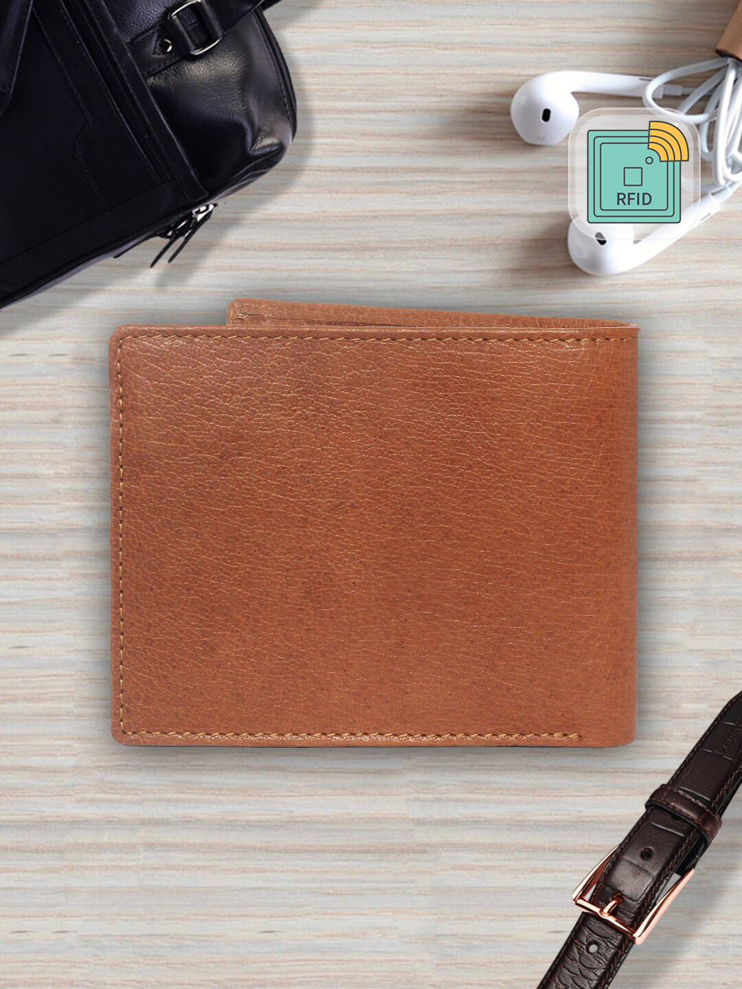 

LOUIS STITCH Men Brown Textured Genuine Italian Leather RFID Two Fold Wallet