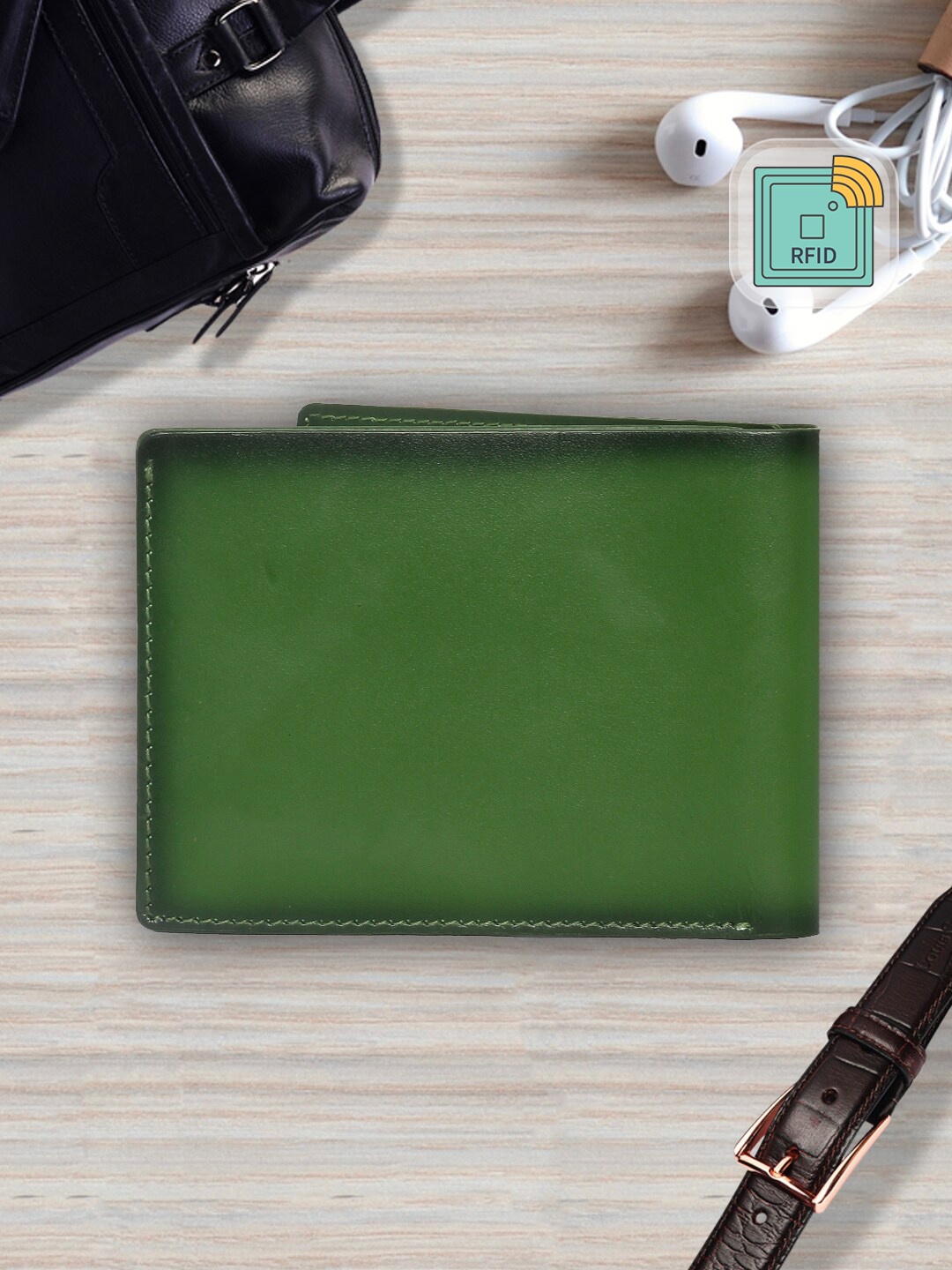 

LOUIS STITCH Men Green Genuine Leather Card Holder