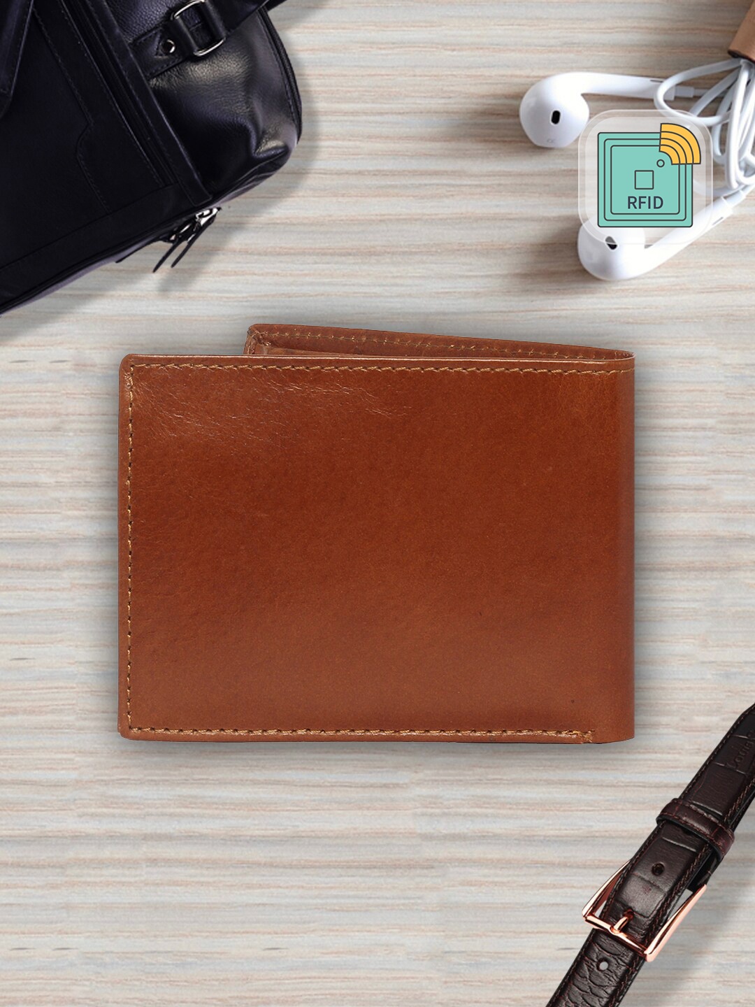 

LOUIS STITCH Men Tan Genuine Italian Leather RFID Two Fold Wallet