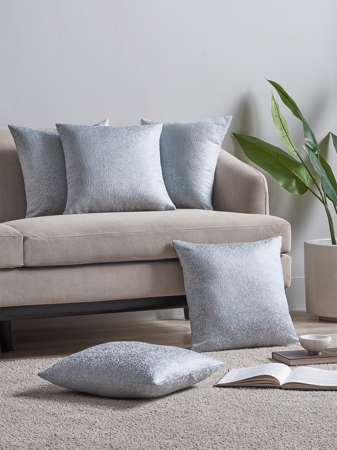 

DDecor Blue & Off White Set of 5 Square Cushion Covers