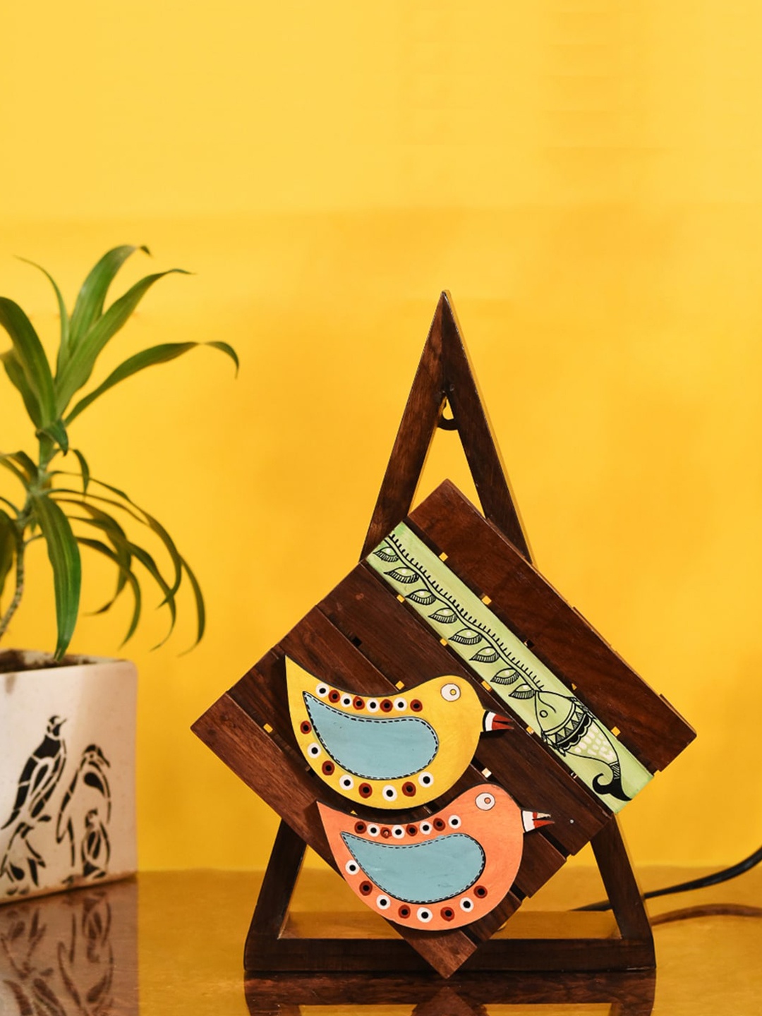

AAKRITI ART CREATIONS Brown Wood Handcrafted Table Lamp