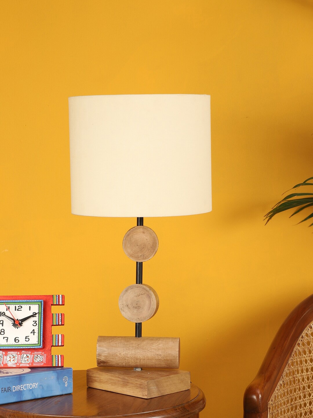 

AAKRITI ART CREATIONS Beige & White Wooden Table Lamp