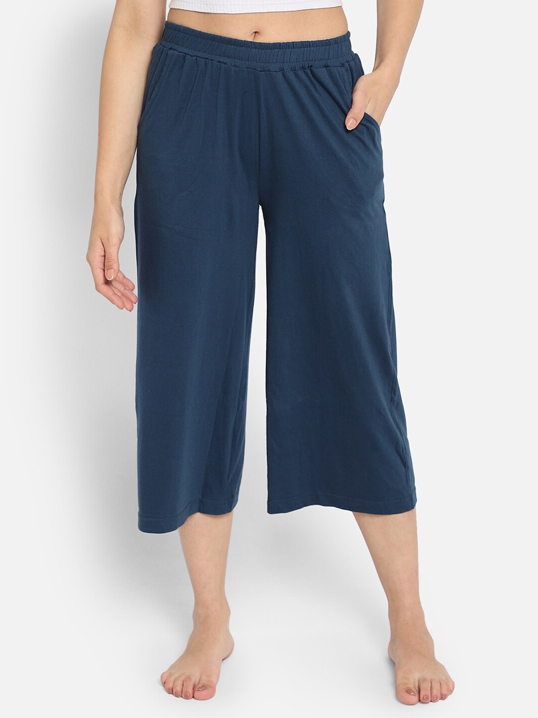 

Clovia Women Blue Cotton Lounge Capris