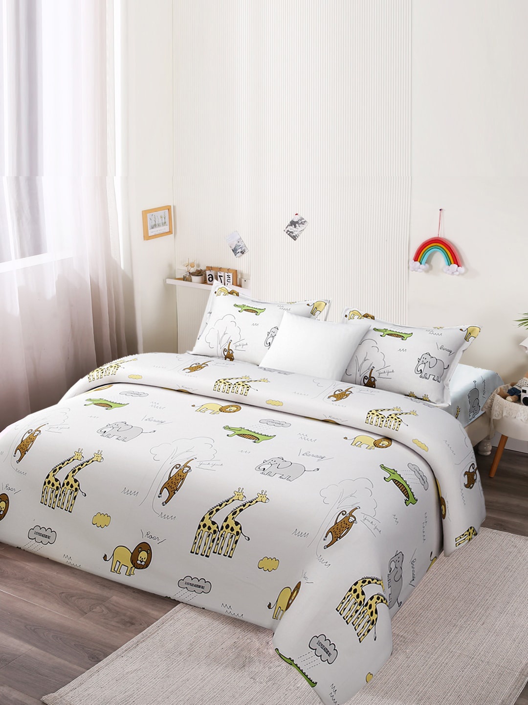

URBAN DREAM Kids White & Brown Cartoon Characters Cotton Bedding Set