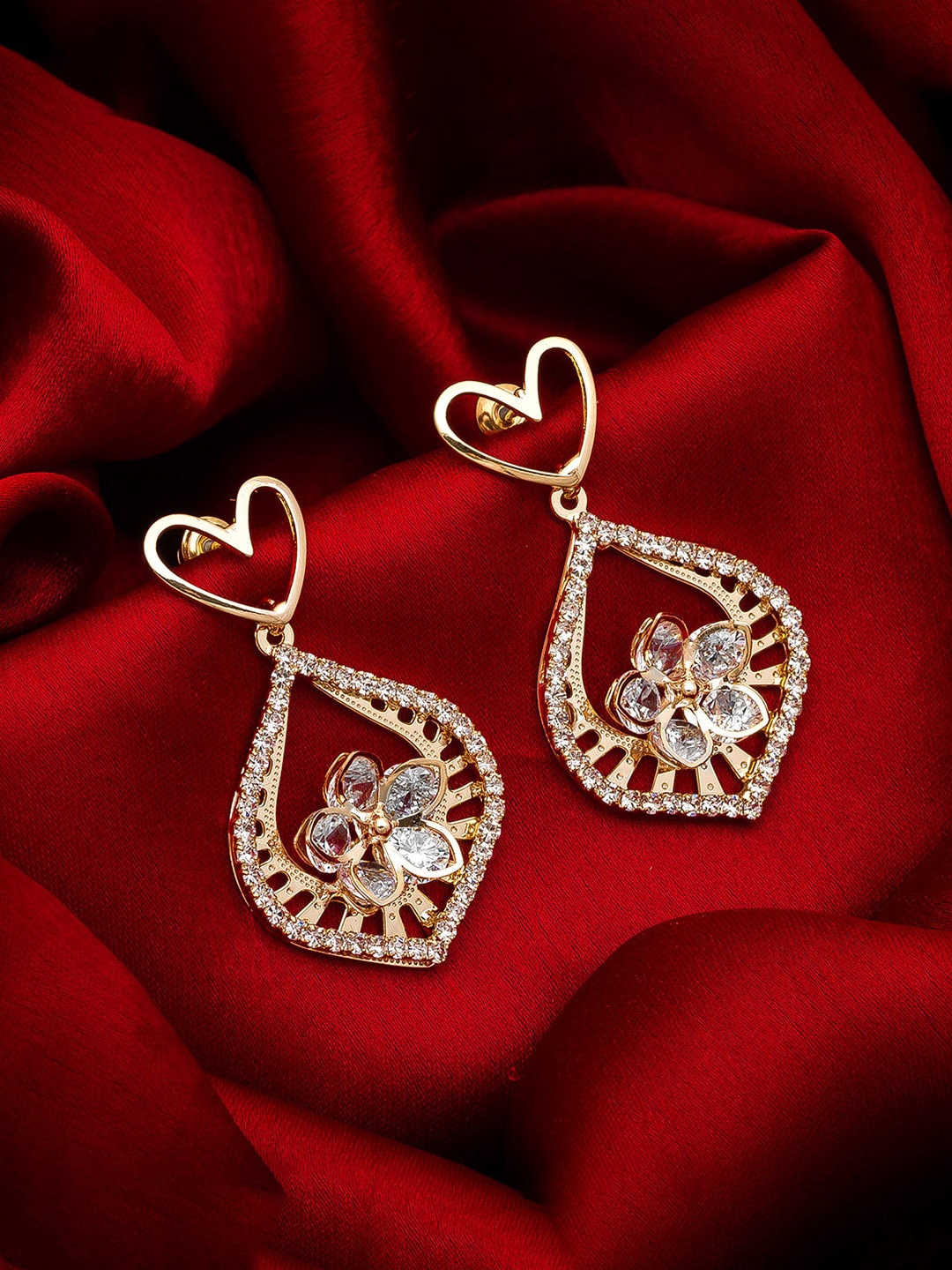 

aadita Gold-Toned Contemporary Drop Earrings