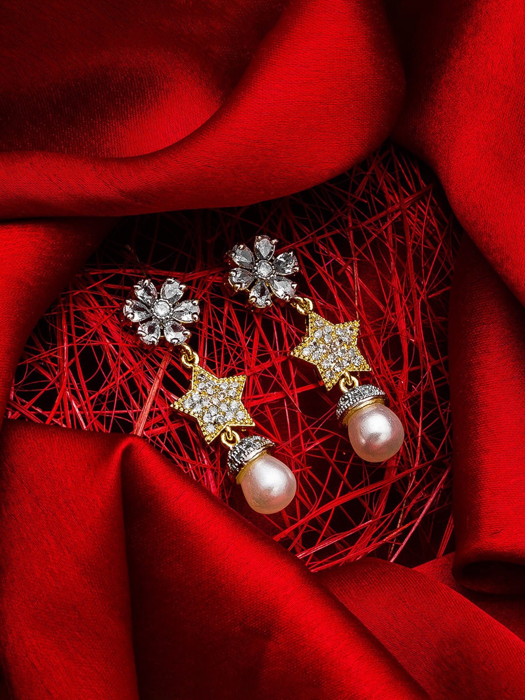 

aadita Gold-Toned & White Star Shaped Drop Earrings