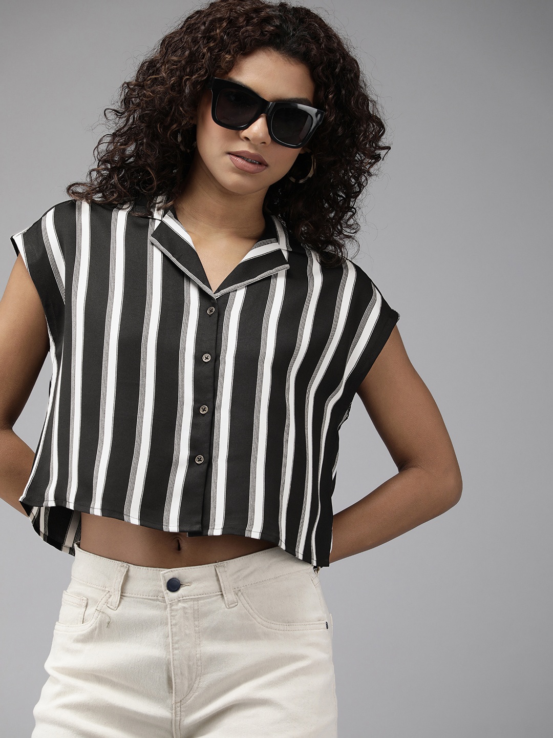 

The Roadster Life Co. Women Striped Casual Crop Shirt, Black