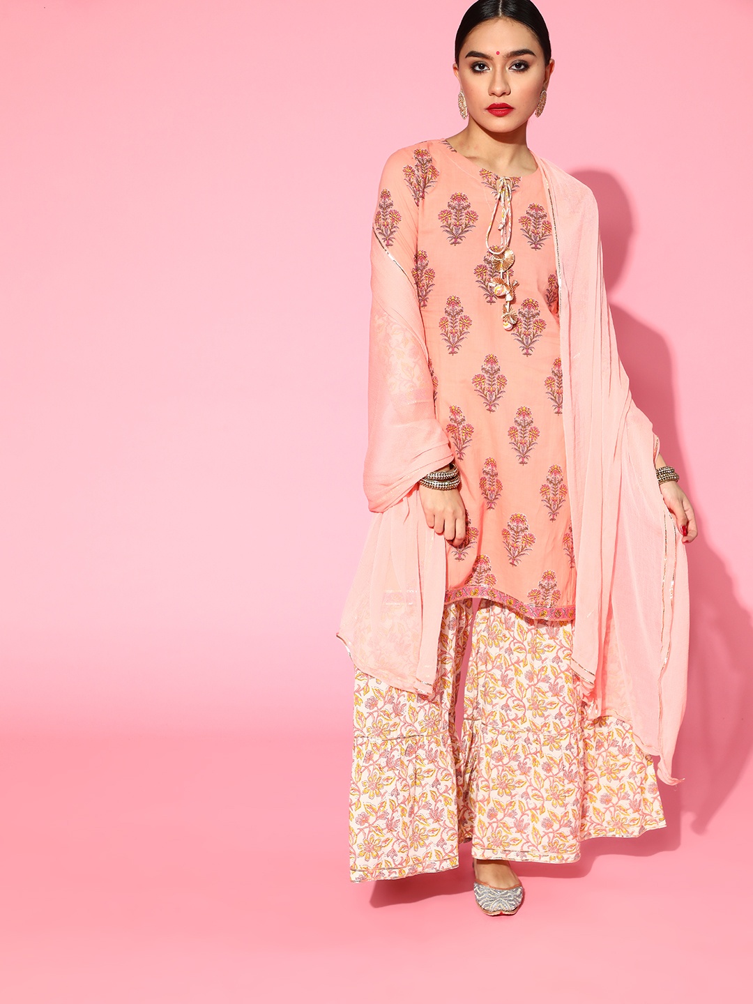 

Indo Era Floral Cotton Blend Kurta Set, Peach