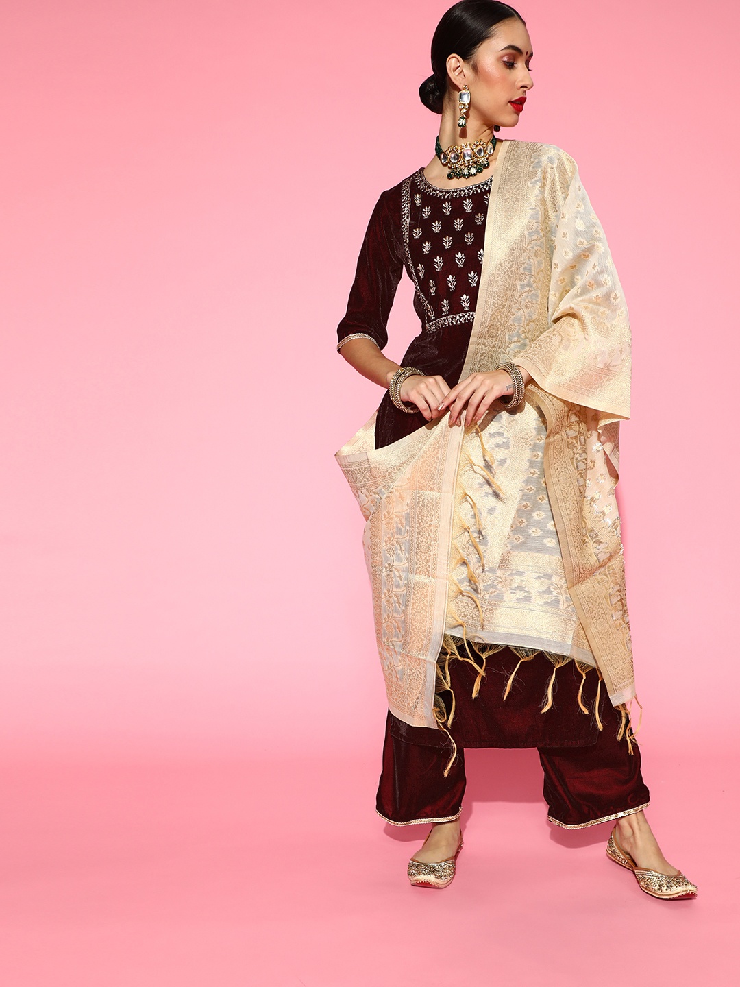 

Indo Era Ethnic Motifs Velvet Kurta Set, Maroon