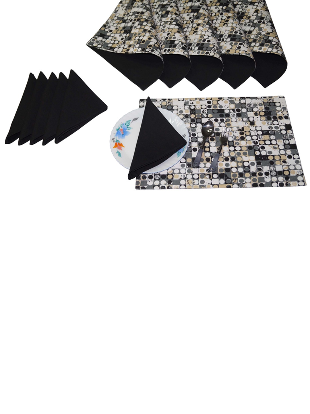 

Lushomes Black 6 Printed Cotton Reversible Mats & Napkins, Multi