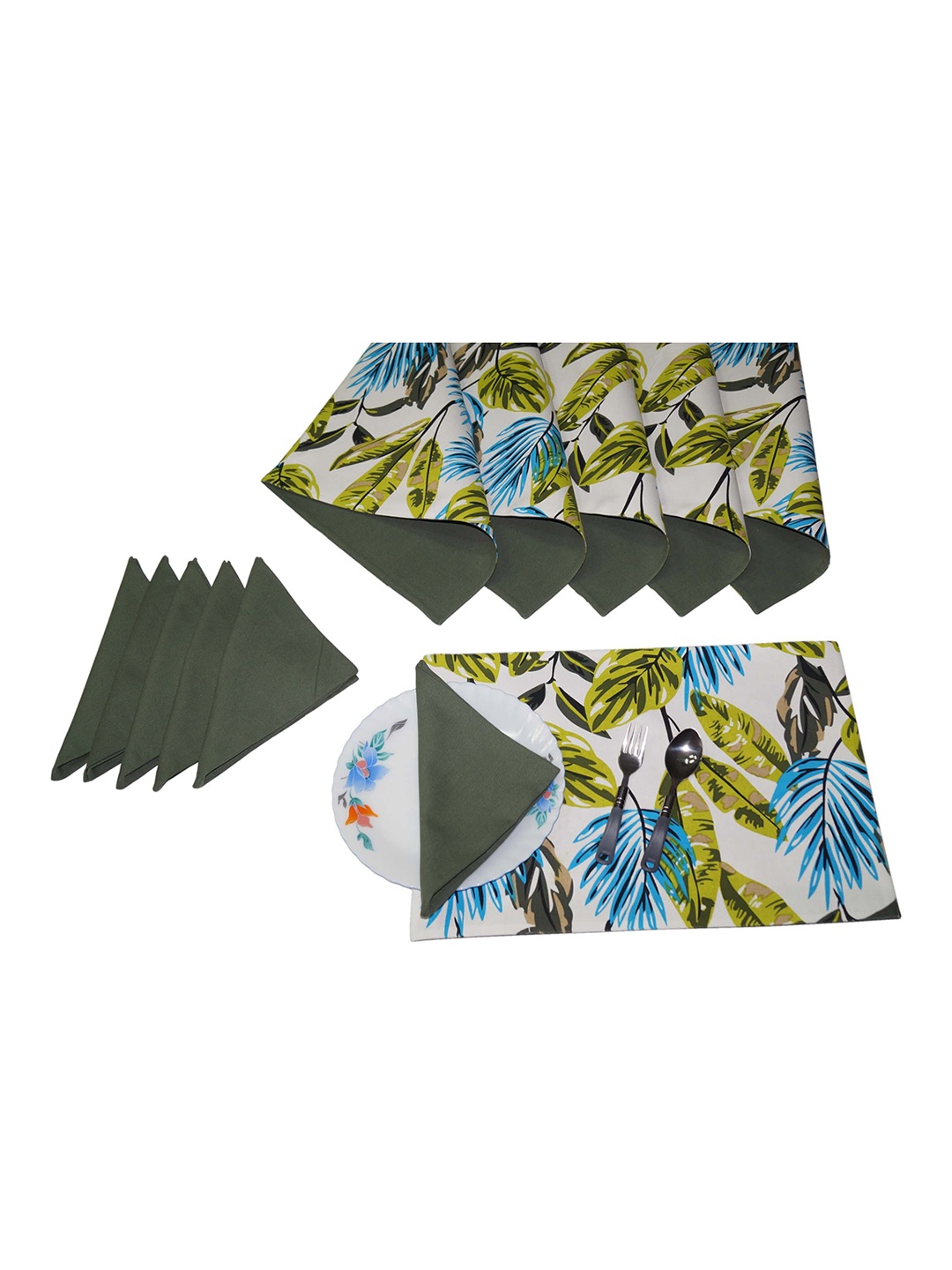 

Lushomes Green Forest Printed 6 Reversible Cotton Mats & Napkins