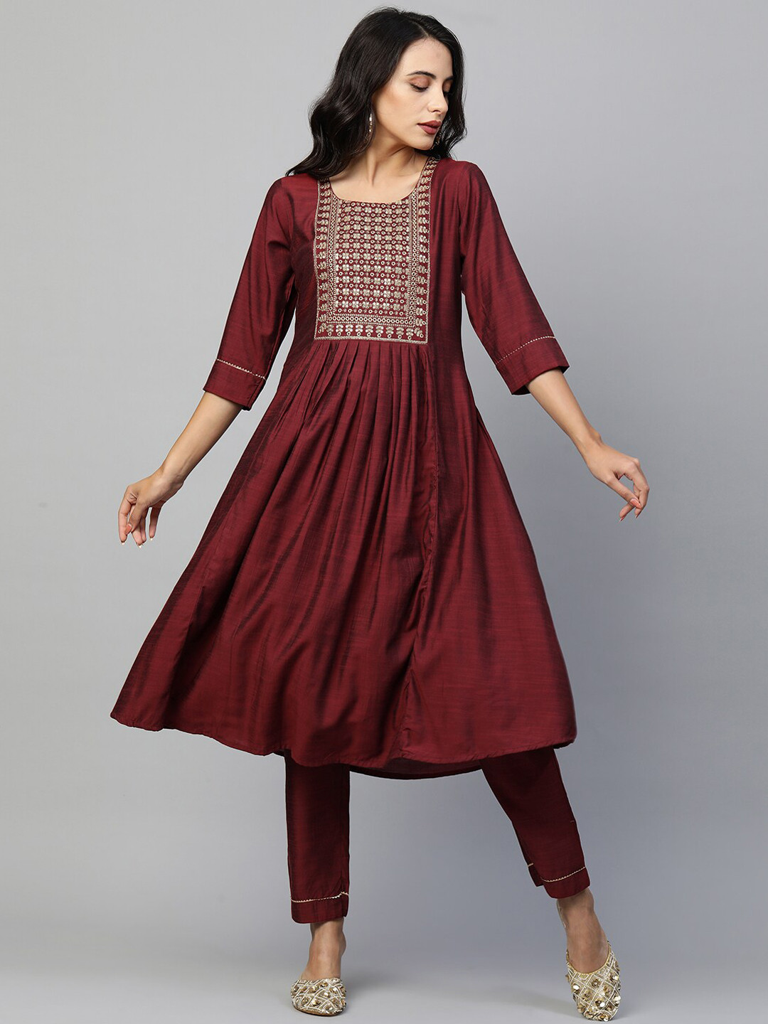 

FASHOR Women Maroon Embroidered Regular Kurta with Trousers