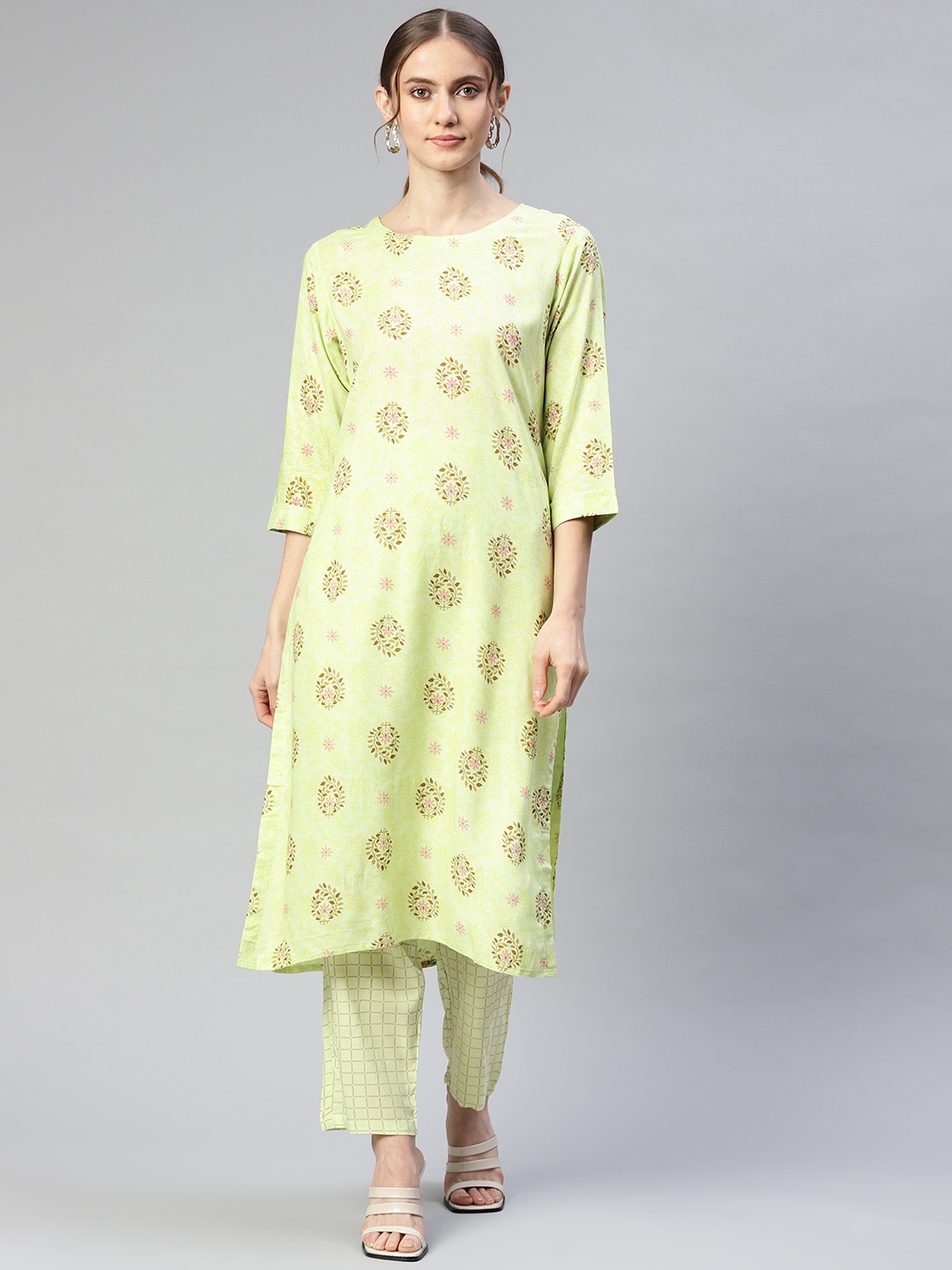 

RIVI Women Green Floral Printed Regular Pure Cotton Kurta with Palazzos