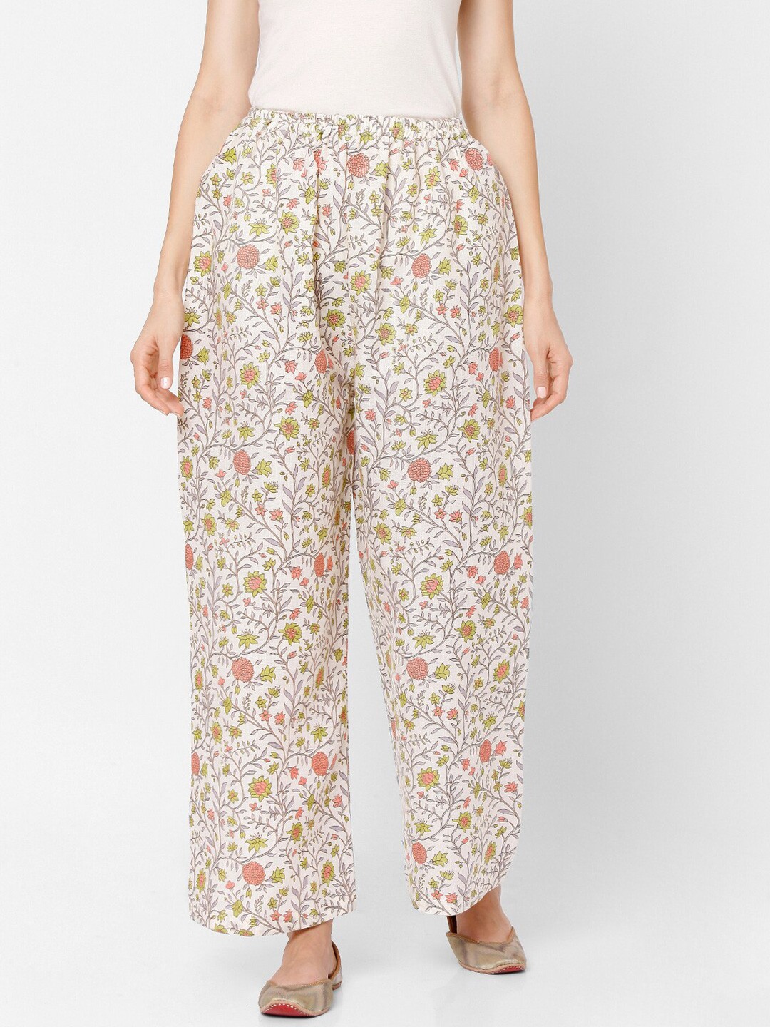 

SALWAR STUDIO Women White & Pink Floral Printed Knitted Pure Cotton Ethnic Palazzos