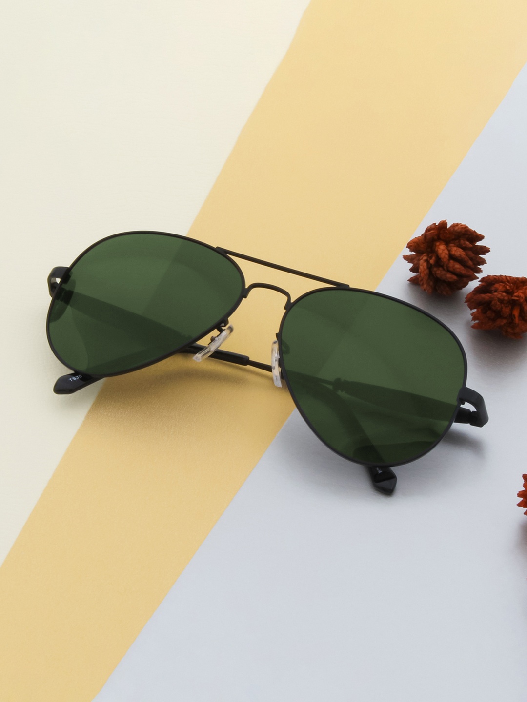 

Ted Smith Unisex Green Lens & Black Aviator Sunglasses with Polarised Lens FLIGHT_C1