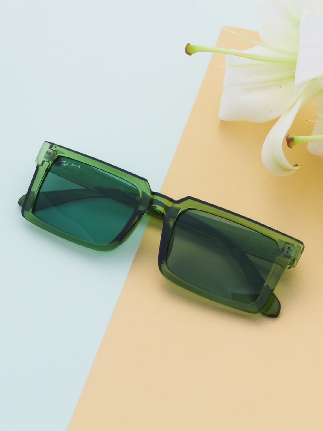 

Ted Smith Unisex Green Lens & Green Wayfarer Sunglasses with UV Protected Lens SMITH_GRN