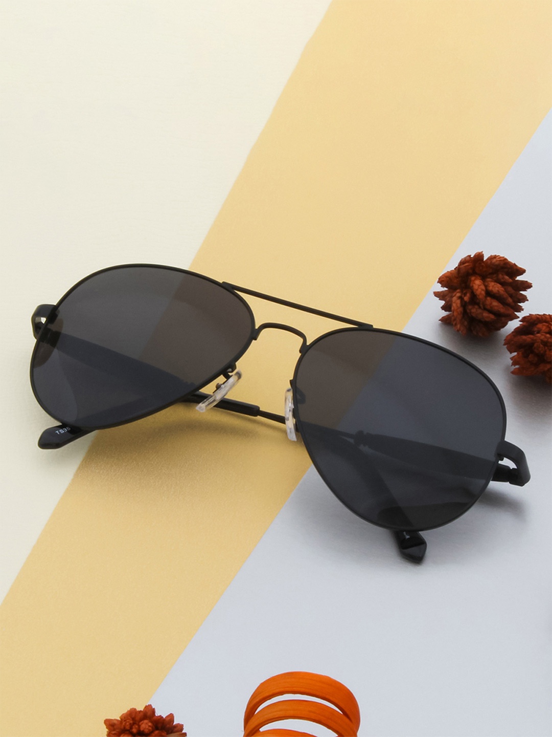 

Ted Smith Unisex Grey Lens & Black Aviator Sunglasses with Polarised Lens FLIGHT_C2