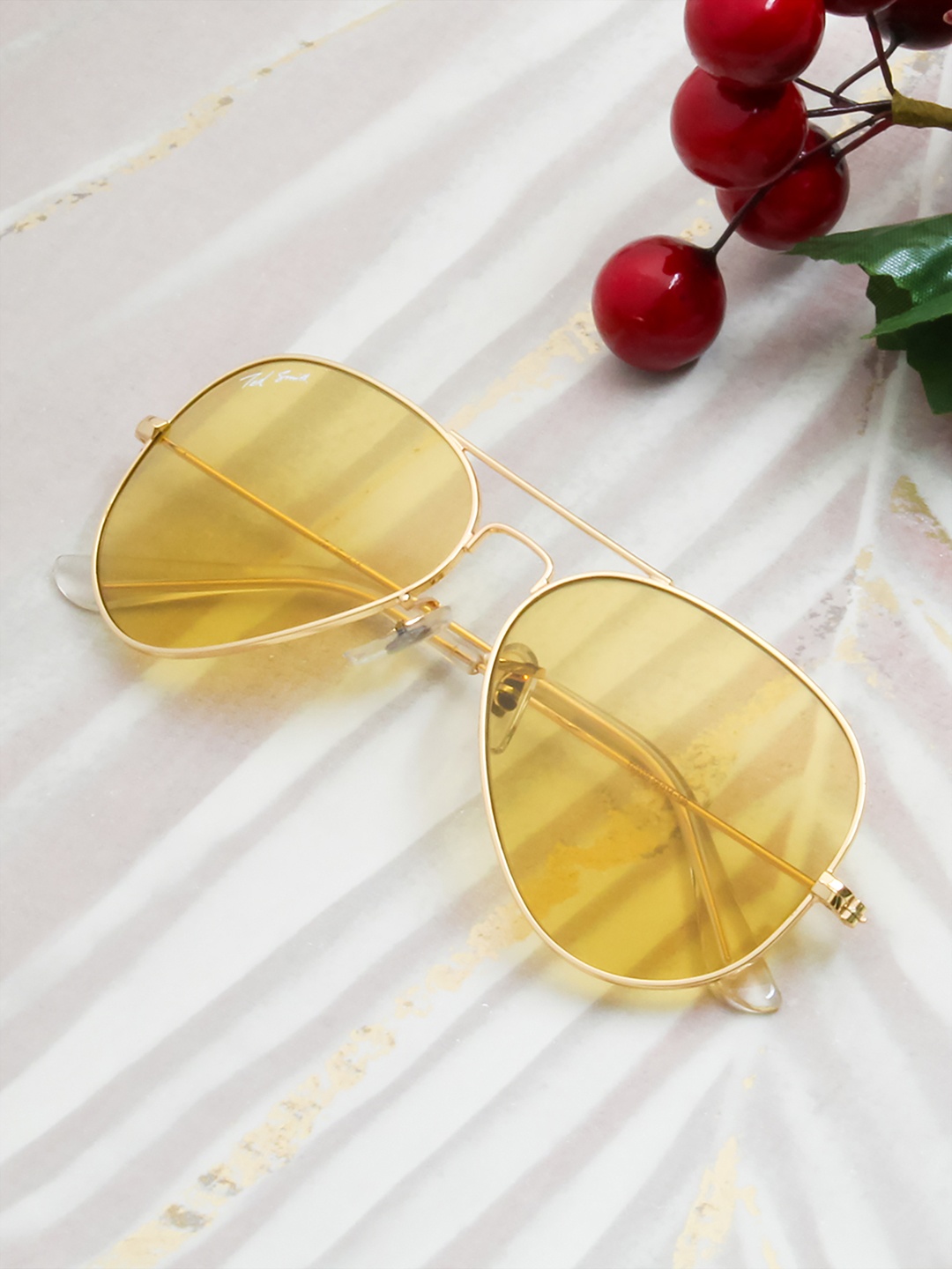 

Ted Smith Unisex Yellow Lens Aviator Sunglasses with UV Protected Lens AVIMAST_C32