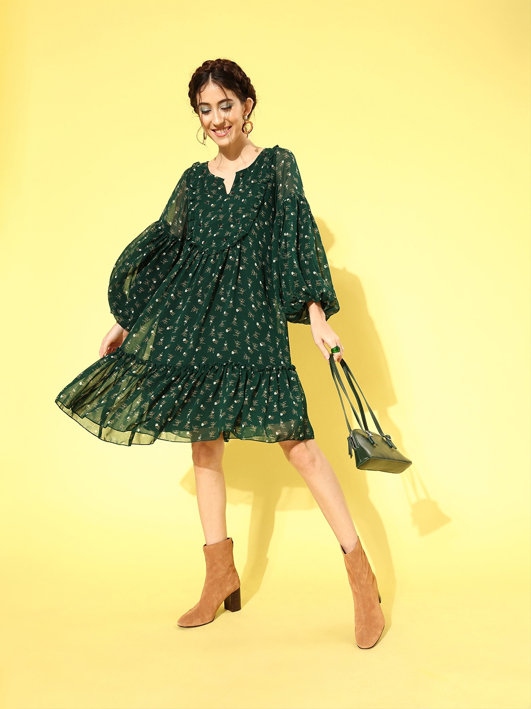 

Antheaa Women Gorgeous Green Floral Trapeze Dress