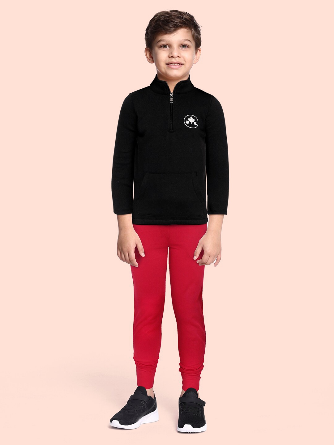 

Rute Boys Navy Blue & Red Pure Cotton T-shirt with Pyjamas